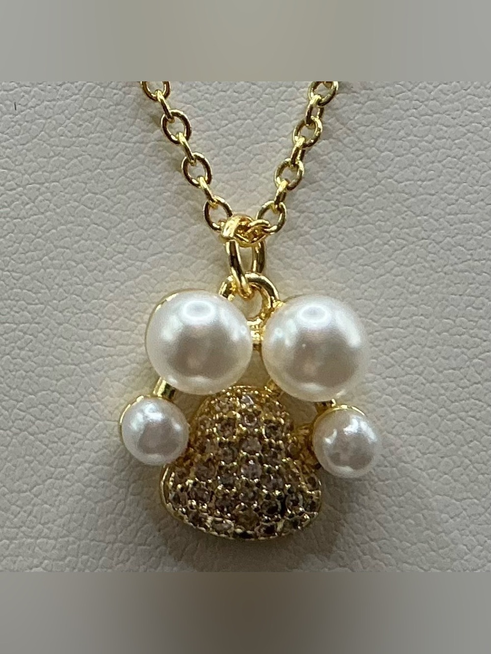 GOLD TONE FAUX PEARL DAINTY SMALL PEARL PENDANT NECKLACE NWOT